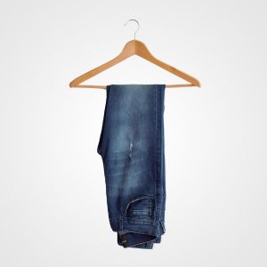 Vaqueros de mezclilla azul oscuro