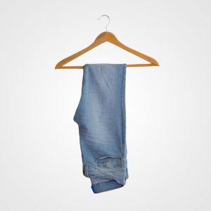 Vaqueros azules de mezclilla